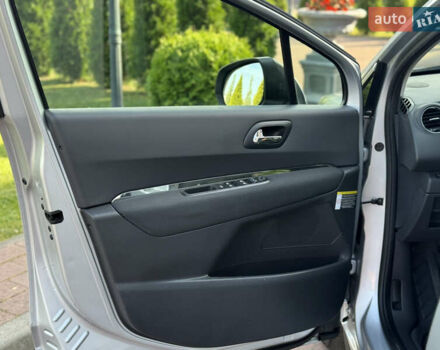 Сірий Пежо 3008, об'ємом двигуна 1.6 л та пробігом 235 тис. км за 10333 $, фото 31 на Automoto.ua