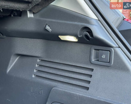 Пежо 3008 2014 у Самборе на Automoto.ua Сірий Пежо 3008, об'ємом двигуна 1.6 л та пробігом 137 тис. км за 10999 $, фото 89 на Automoto.ua