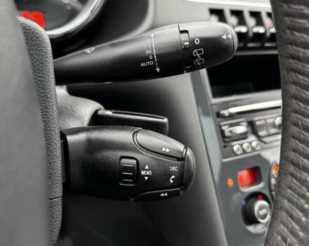 Сірий Пежо 3008, об'ємом двигуна 1.6 л та пробігом 221 тис. км за 9400 $, фото 49 на Automoto.ua