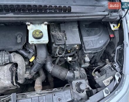 Сірий Пежо 3008, об'ємом двигуна 1.6 л та пробігом 195 тис. км за 10699 $, фото 50 на Automoto.ua