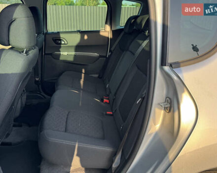 Серый Пежо 3008, объемом двигателя 1.6 л и пробегом 229 тыс. км за 11699 $, фото 31 на Automoto.ua