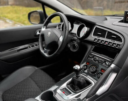 Сірий Пежо 3008, об'ємом двигуна 1.6 л та пробігом 221 тис. км за 9400 $, фото 54 на Automoto.ua