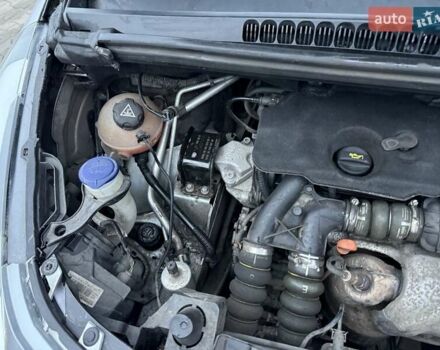 Сірий Пежо 3008, об'ємом двигуна 1.6 л та пробігом 195 тис. км за 10699 $, фото 49 на Automoto.ua