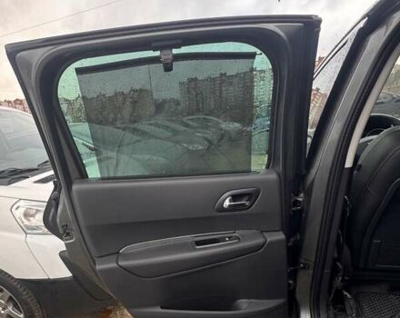 Серый Пежо 3008, объемом двигателя 1.6 л и пробегом 221 тыс. км за 11199 $, фото 9 на Automoto.ua