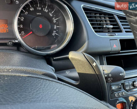 Серый Пежо 3008, объемом двигателя 1.6 л и пробегом 229 тыс. км за 11699 $, фото 19 на Automoto.ua