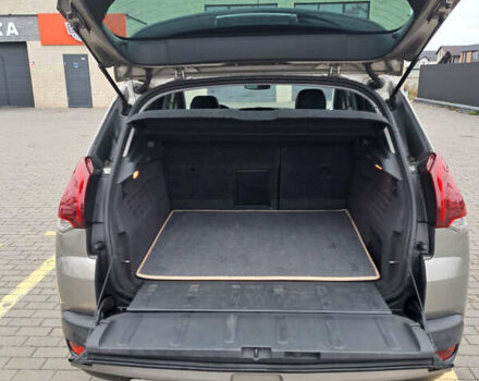 Серый Пежо 3008, объемом двигателя 2 л и пробегом 255 тыс. км за 9500 $, фото 9 на Automoto.ua