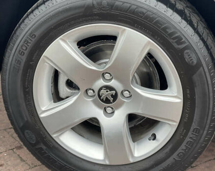 Сірий Пежо 3008, об'ємом двигуна 1.6 л та пробігом 199 тис. км за 10999 $, фото 37 на Automoto.ua