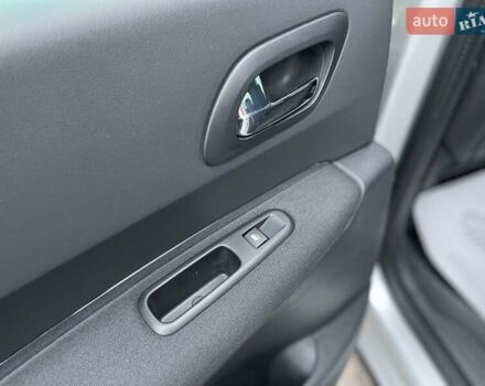 Серый Пежо 3008, объемом двигателя 1.6 л и пробегом 228 тыс. км за 12600 $, фото 24 на Automoto.ua