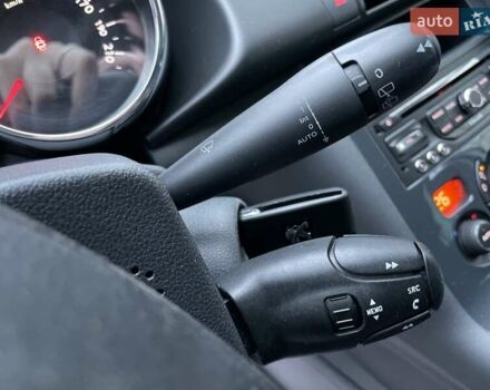 Серый Пежо 3008, объемом двигателя 1.6 л и пробегом 228 тыс. км за 12600 $, фото 18 на Automoto.ua