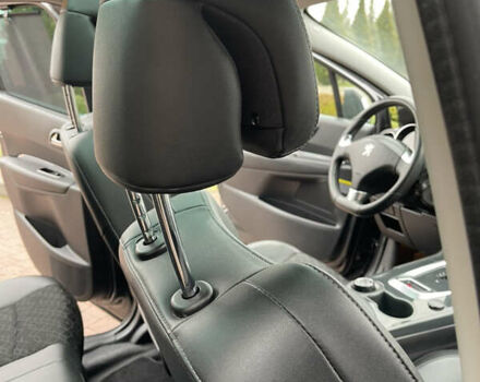 Сірий Пежо 3008, об'ємом двигуна 1.6 л та пробігом 199 тис. км за 10999 $, фото 101 на Automoto.ua