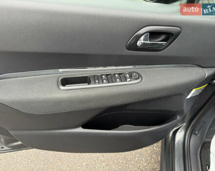 Серый Пежо 3008, объемом двигателя 1.6 л и пробегом 171 тыс. км за 14600 $, фото 28 на Automoto.ua