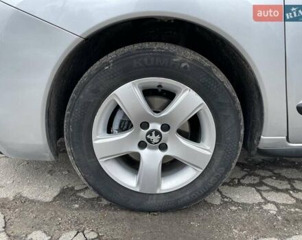 Серый Пежо 3008, объемом двигателя 1.6 л и пробегом 228 тыс. км за 12600 $, фото 58 на Automoto.ua