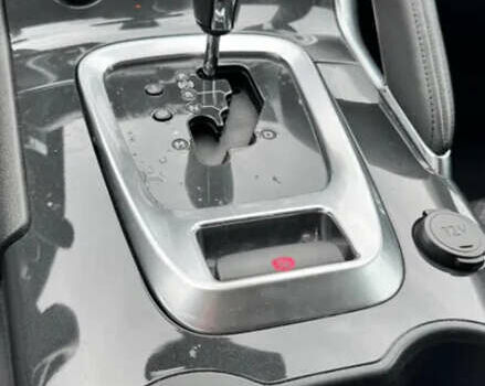 Серый Пежо 3008, объемом двигателя 1.6 л и пробегом 105 тыс. км за 12600 $, фото 17 на Automoto.ua