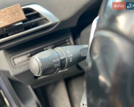 Пежо 3008 2017 в Львове на Automoto.ua Серый Пежо 3008, объемом двигателя 1.6 л и пробегом 187 тыс. км за 18290 $, фото 32 на Automoto.ua