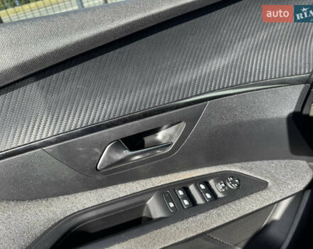 Серый Пежо 3008, объемом двигателя 1.56 л и пробегом 137 тыс. км за 16500 $, фото 5 на Automoto.ua