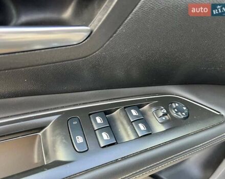 Пежо 3008 2017 в Львове на Automoto.ua Серый Пежо 3008, объемом двигателя 1.6 л и пробегом 187 тыс. км за 18290 $, фото 16 на Automoto.ua