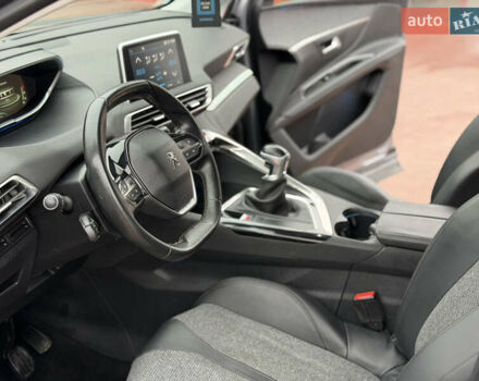 Серый Пежо 3008, объемом двигателя 1.6 л и пробегом 198 тыс. км за 17300 $, фото 16 на Automoto.ua