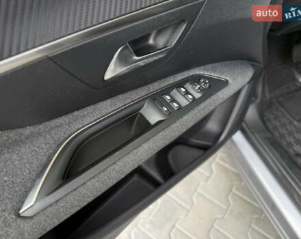 Серый Пежо 3008, объемом двигателя 1.56 л и пробегом 206 тыс. км за 17777 $, фото 30 на Automoto.ua