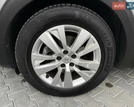 Серый Пежо 3008, объемом двигателя 1.56 л и пробегом 206 тыс. км за 17777 $, фото 57 на Automoto.ua