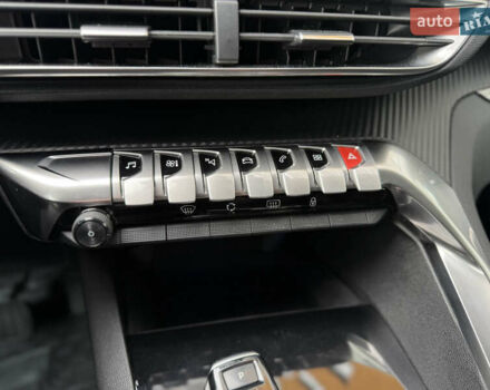 Серый Пежо 3008, объемом двигателя 1.56 л и пробегом 206 тыс. км за 17777 $, фото 43 на Automoto.ua