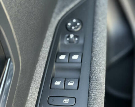 Серый Пежо 3008, объемом двигателя 1.5 л и пробегом 132 тыс. км за 19499 $, фото 16 на Automoto.ua