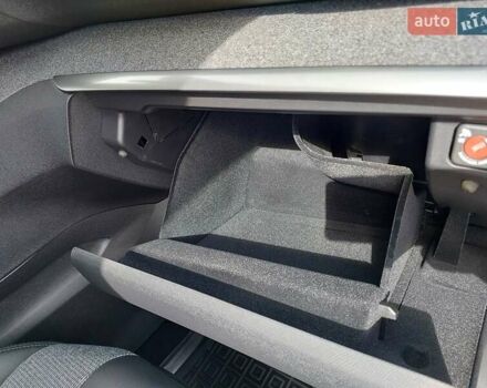 Серый Пежо 3008, объемом двигателя 1.5 л и пробегом 121 тыс. км за 20800 $, фото 89 на Automoto.ua