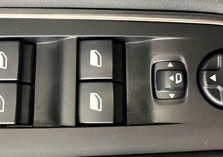 Серый Пежо 3008, объемом двигателя 1.5 л и пробегом 189 тыс. км за 20950 $, фото 24 на Automoto.ua