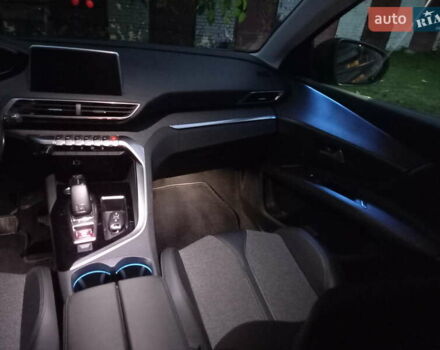 Сірий Пежо 3008, об'ємом двигуна 1.5 л та пробігом 243 тис. км за 18250 $, фото 68 на Automoto.ua