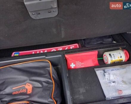 Серый Пежо 3008, объемом двигателя 1.6 л и пробегом 218 тыс. км за 23700 $, фото 46 на Automoto.ua