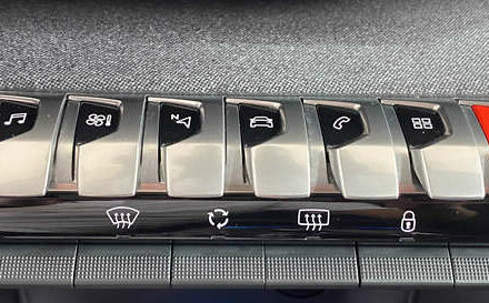 Серый Пежо 3008, объемом двигателя 1.5 л и пробегом 173 тыс. км за 21150 $, фото 21 на Automoto.ua