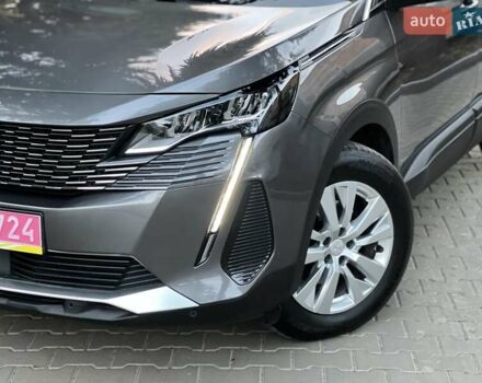 Серый Пежо 3008, объемом двигателя 1.5 л и пробегом 144 тыс. км за 22950 $, фото 1 на Automoto.ua