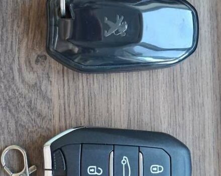 Сірий Пежо 3008, об'ємом двигуна 1.5 л та пробігом 127 тис. км за 21800 $, фото 65 на Automoto.ua