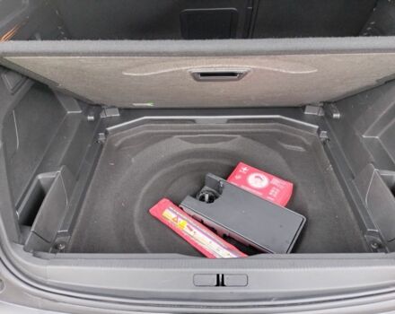 Серый Пежо 3008, объемом двигателя 1.5 л и пробегом 188 тыс. км за 21500 $, фото 13 на Automoto.ua