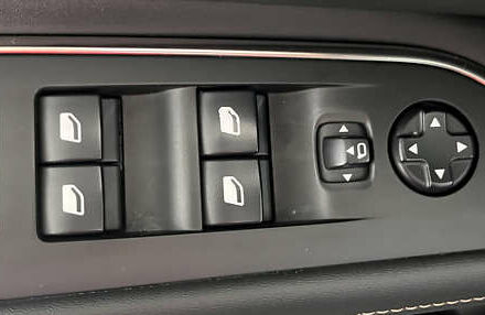 Серый Пежо 3008, объемом двигателя 1.5 л и пробегом 168 тыс. км за 20950 $, фото 22 на Automoto.ua