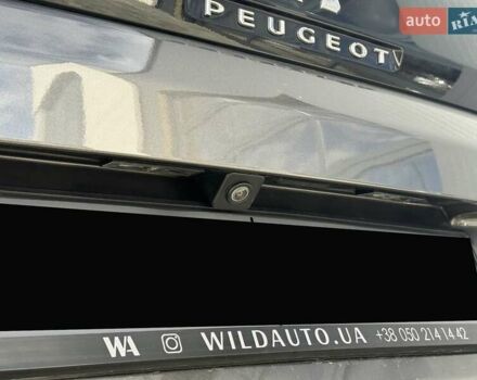 Серый Пежо 3008, объемом двигателя 1.5 л и пробегом 143 тыс. км за 22900 $, фото 15 на Automoto.ua