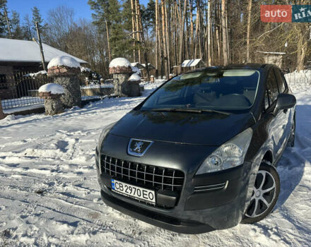 Серый Пежо 3008, объемом двигателя 1.6 л и пробегом 190 тыс. км за 6700 $, фото 1 на Automoto.ua