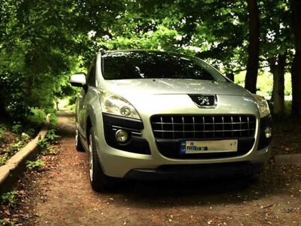 Пежо 3008 2010 в Ровно на Automoto.ua Серый Пежо 3008, объемом двигателя 1.6 л и пробегом 229 тыс. км за 8400 $, фото 1 на Automoto.ua