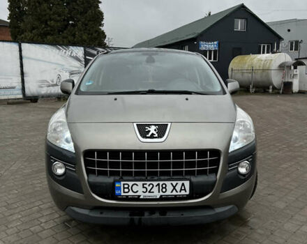 Серый Пежо 3008, объемом двигателя 1.6 л и пробегом 225 тыс. км за 8000 $, фото 1 на Automoto.ua
