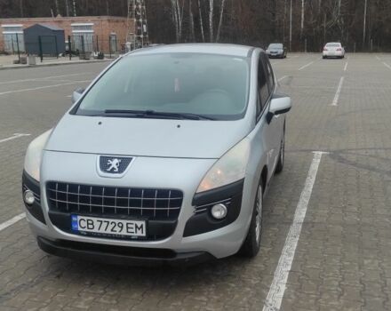 Серый Пежо 3008, объемом двигателя 1.6 л и пробегом 192 тыс. км за 6700 $, фото 1 на Automoto.ua