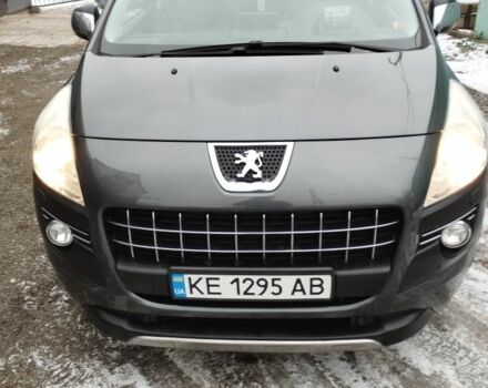 Серый Пежо 3008, объемом двигателя 1.6 л и пробегом 207 тыс. км за 8800 $, фото 1 на Automoto.ua