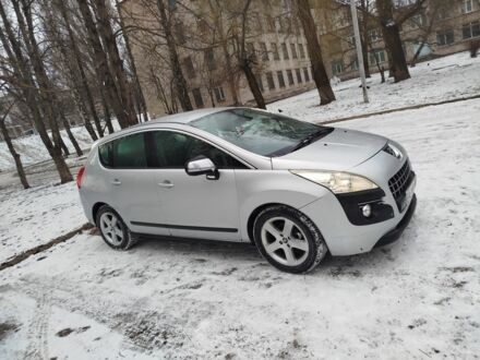 Серый Пежо 3008, объемом двигателя 1.6 л и пробегом 204 тыс. км за 7500 $, фото 1 на Automoto.ua