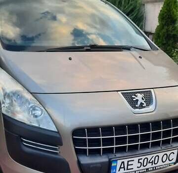 Сірий Пежо 3008, об'ємом двигуна 1.6 л та пробігом 132 тис. км за 7200 $, фото 1 на Automoto.ua