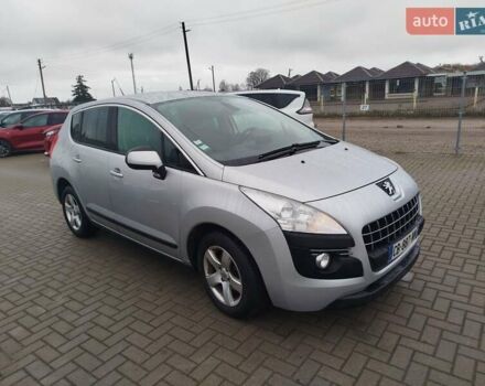Серый Пежо 3008, объемом двигателя 1.6 л и пробегом 245 тыс. км за 8599 $, фото 1 на Automoto.ua