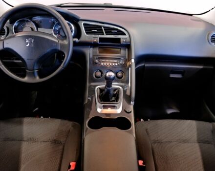 Синий Пежо 3008, объемом двигателя 1.6 л и пробегом 119 тыс. км за 6900 $, фото 6 на Automoto.ua