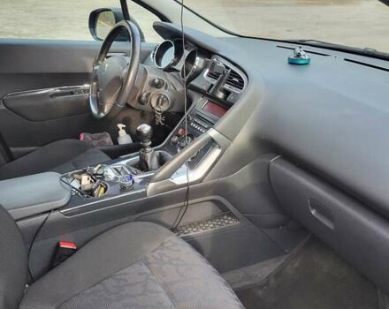 Синий Пежо 3008, объемом двигателя 1.56 л и пробегом 268 тыс. км за 7400 $, фото 17 на Automoto.ua