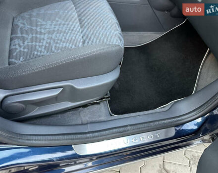 Пежо 3008 2011 в Луцке на Automoto.ua Синий Пежо 3008, объемом двигателя 1.6 л и пробегом 125 тыс. км за 8999 $, фото 44 на Automoto.ua