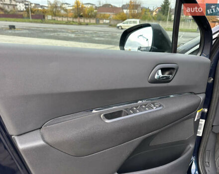 Пежо 3008 2011 в Луцке на Automoto.ua Синий Пежо 3008, объемом двигателя 1.6 л и пробегом 125 тыс. км за 8999 $, фото 12 на Automoto.ua