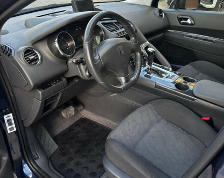 Синий Пежо 3008, объемом двигателя 2 л и пробегом 194 тыс. км за 10900 $, фото 25 на Automoto.ua