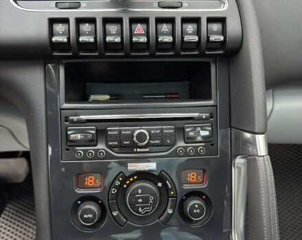 Синий Пежо 3008, объемом двигателя 1.56 л и пробегом 152 тыс. км за 12300 $, фото 8 на Automoto.ua