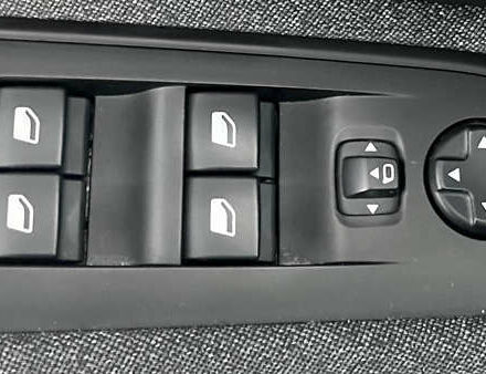 Синий Пежо 3008, объемом двигателя 1.5 л и пробегом 189 тыс. км за 19450 $, фото 13 на Automoto.ua